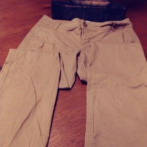 Old Navy Cognac colored boot-cut khakis 6P